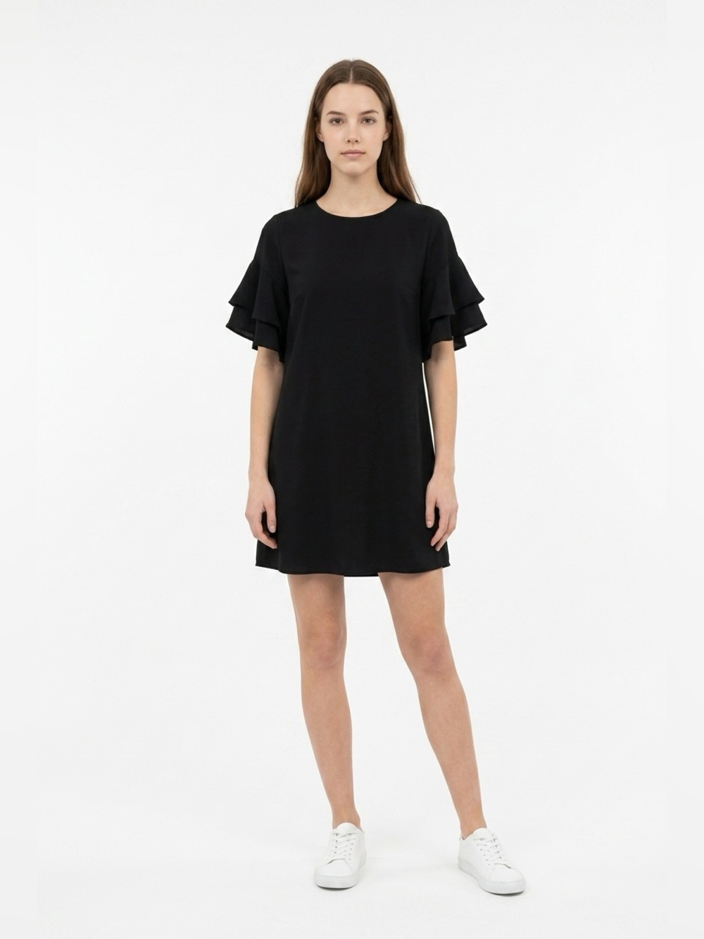 Minimal black dress - Picture 1 of 9